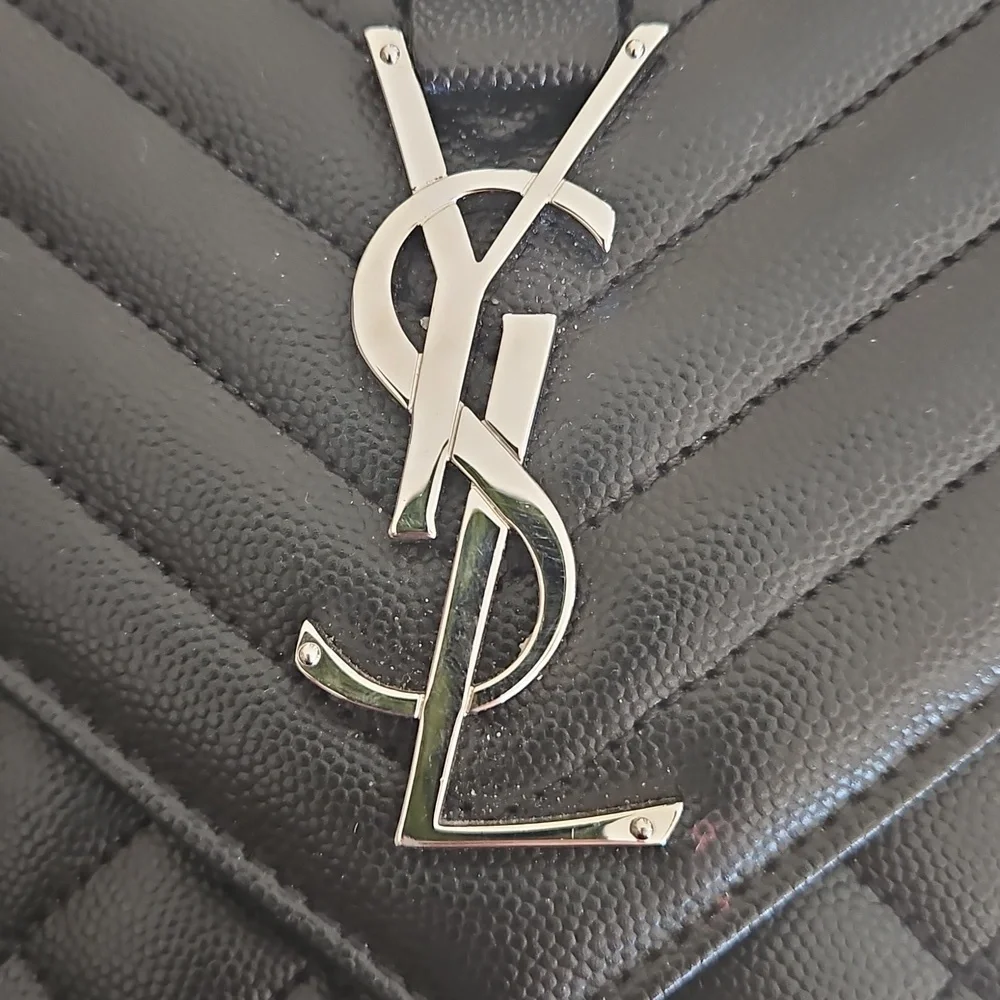 Yves Saint Laurent Black Envelope in Matelasse Lambskin - EUC - Picture 2 of 16